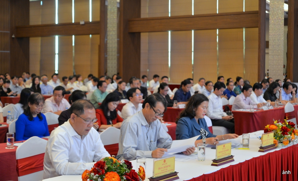 Cần Thơ có 2.153 doanh nghiệp đăng ký thành lập trong 6 tháng